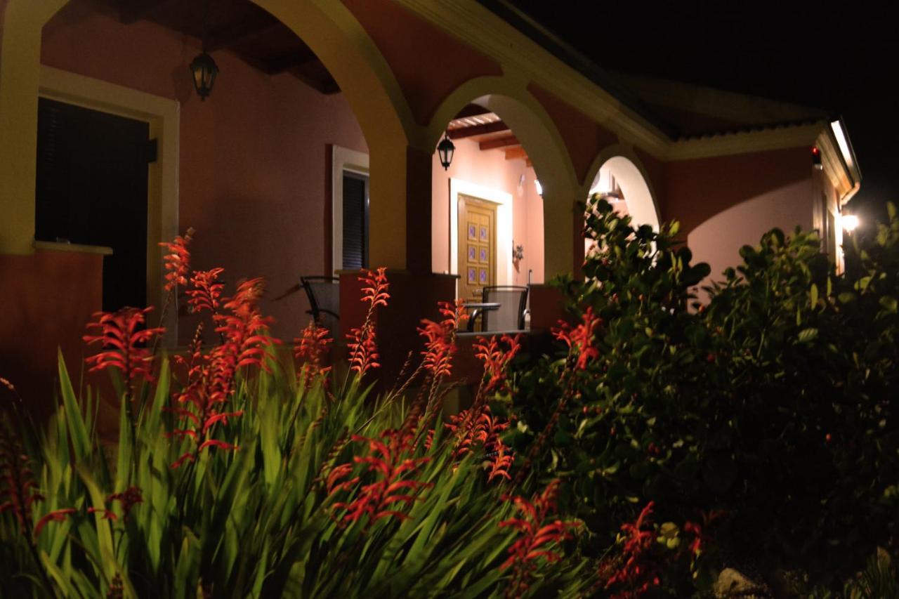 Villa Skafonas Sinarádes エクステリア 写真